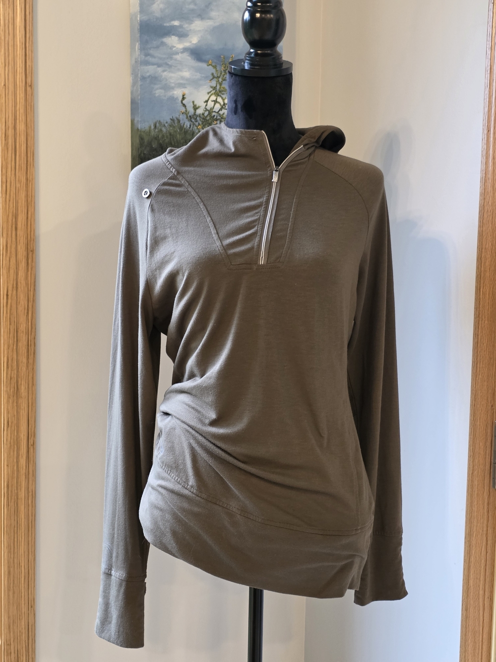 Outdoor Research Women's Medium-Olive Activelce Sun
Spectrum Sun Hoodie.